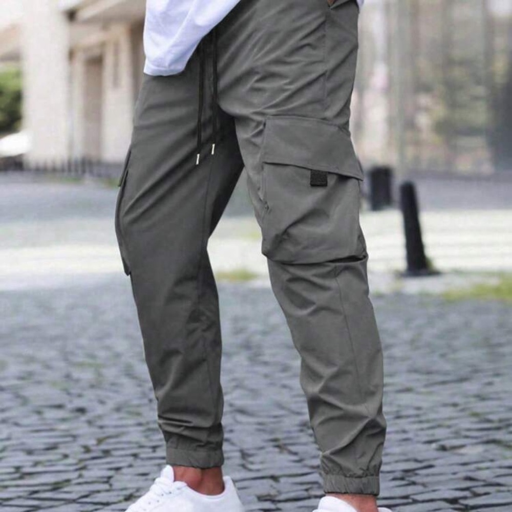Manfinity Men's Loose Fit Cargo Pants With Flap Pockets And Drawstring Waist - Picture 2 of 6